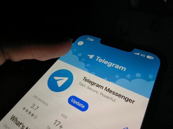 Telegram-Auto-Mass-Dms