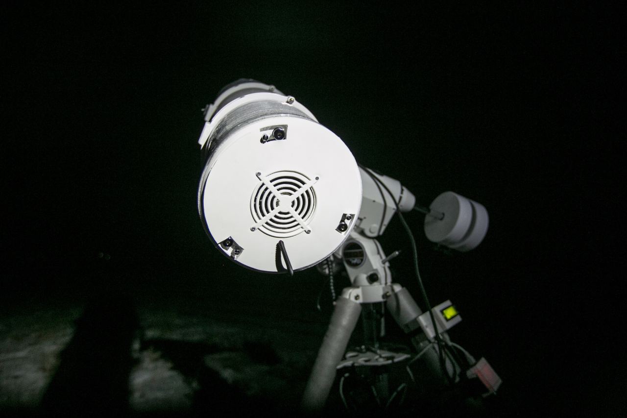 GitHub miksrv/telescopethermalstabilization This Arduino sketch is designed for the