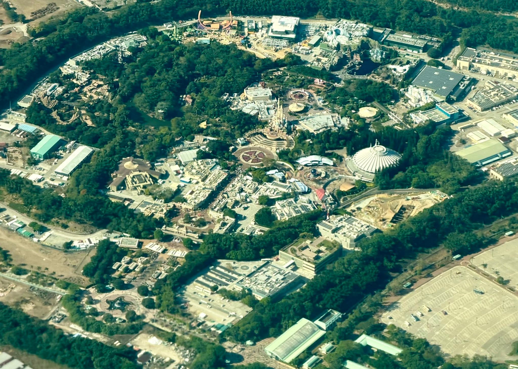 How-to-take-Aerial-Photographs-of-Hong-Kong-Disneyland
