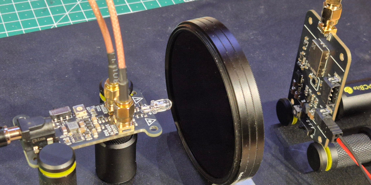 Fast_SiPM_Photodetector