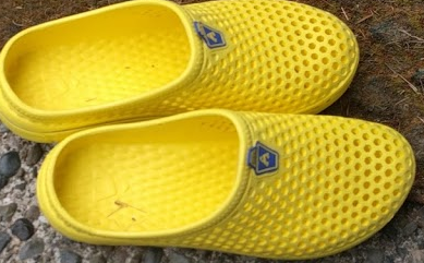 yellowShoes