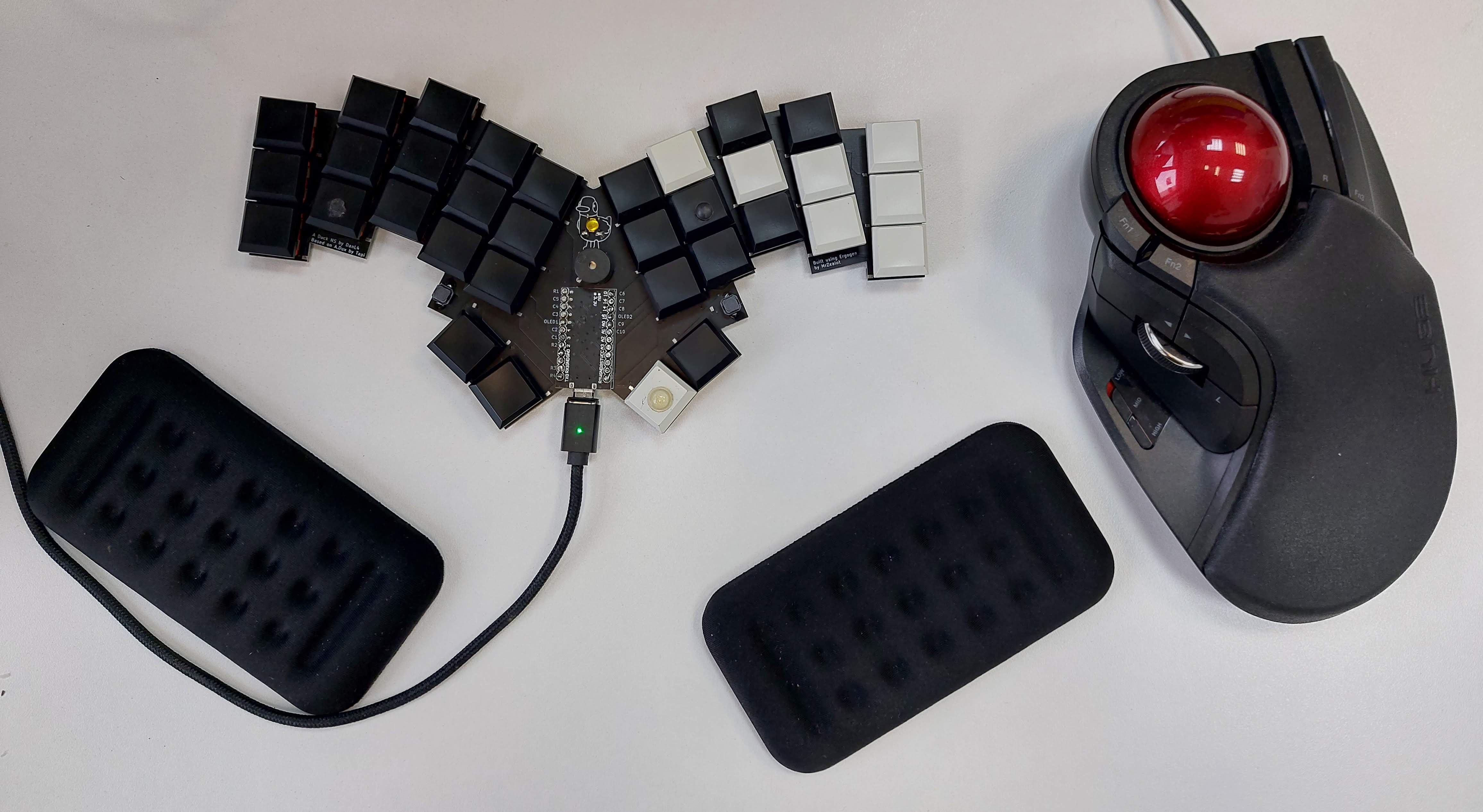 GitHub lapidot/ADuck A Duck split reversible keyboard based on the A