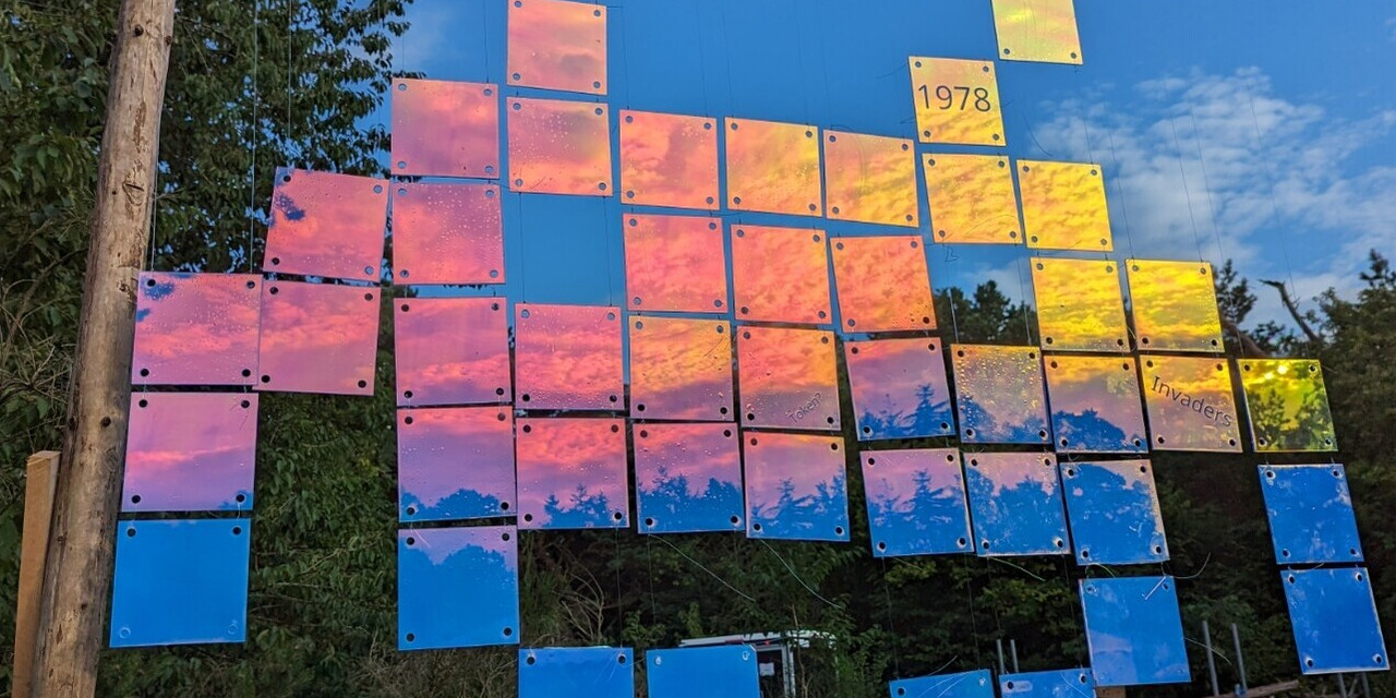 acrylic_rainbow_pixels